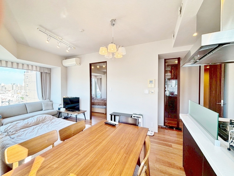 居間 「空間が織り成すひとつ先の住み心地」を演出します。