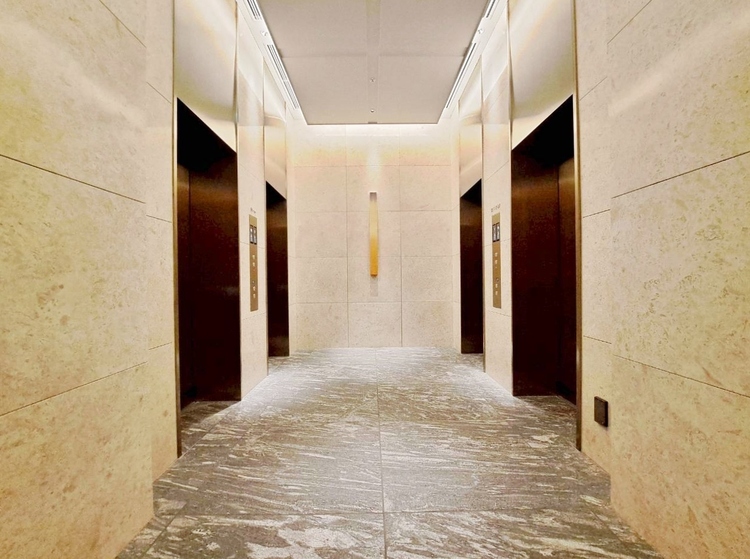 設備 エレベーターの管理も、きちんと行き届いてます。