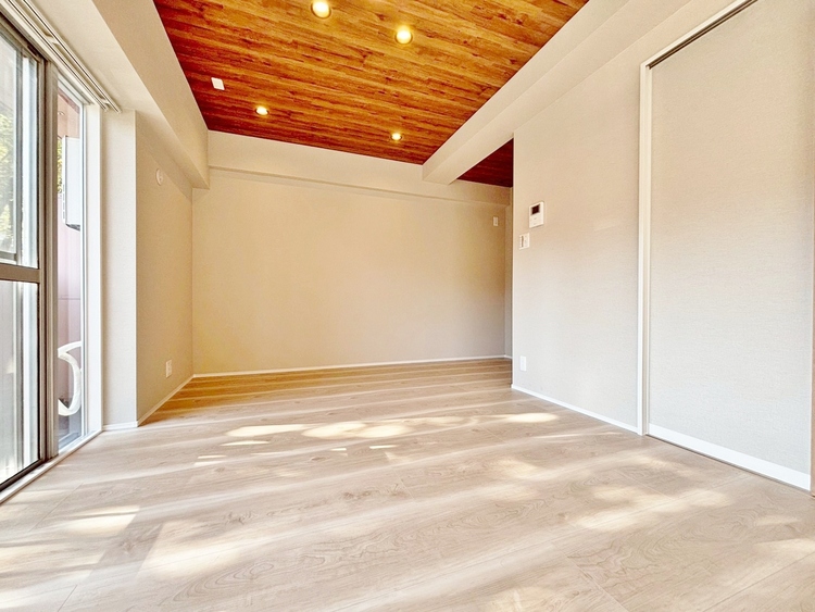 居間 過ごす時間が、たくさんの思い出として紡がれていく場所。