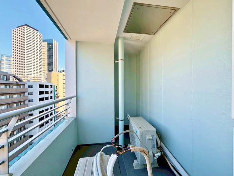 バルコニー 暮らしの中で、光と風を演出してくれるバルコニー。