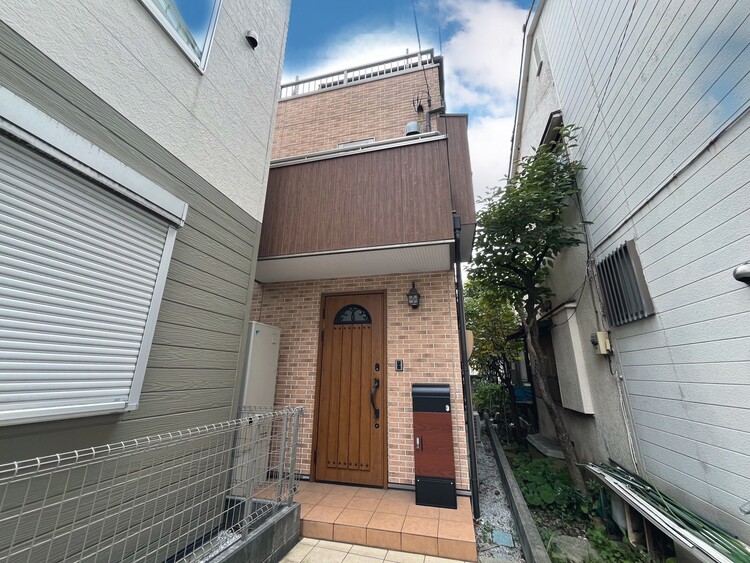 外観 資料には掲載していない情報が、現地にはたくさんあります。是非一度、現地をご確認ください。