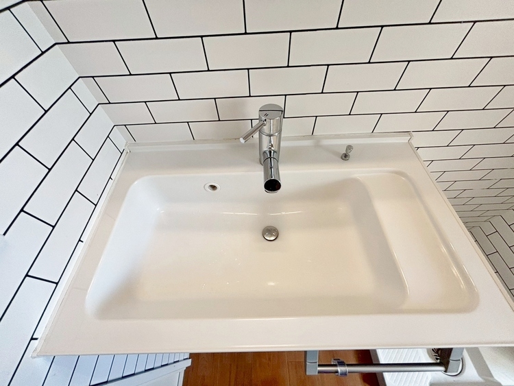 洗面 何かと物が増える場所だからこそ、スッキリと見映えの良い空間に。