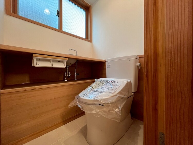 トイレ 暮らしの中のさりげないひとときの快適さにも、こだわりを、持って設備を配しております。