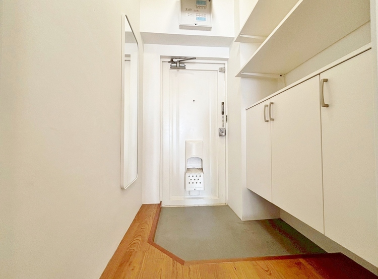 玄関 シューズボックスを完備した玄関です。