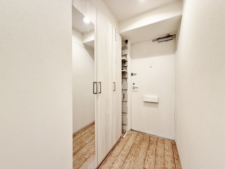 玄関 シューズボックスを完備した玄関です。