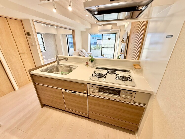 その他 開放感のあるキッチンスペース。調理をしながら、会話も弾みそうですね。