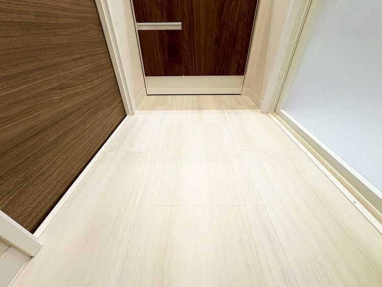 その他 十分な広さの脱衣所。