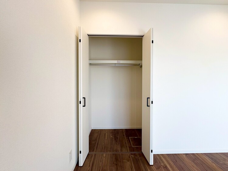 その他 収納スペースが付いていて、お部屋を広く使っていただけます。