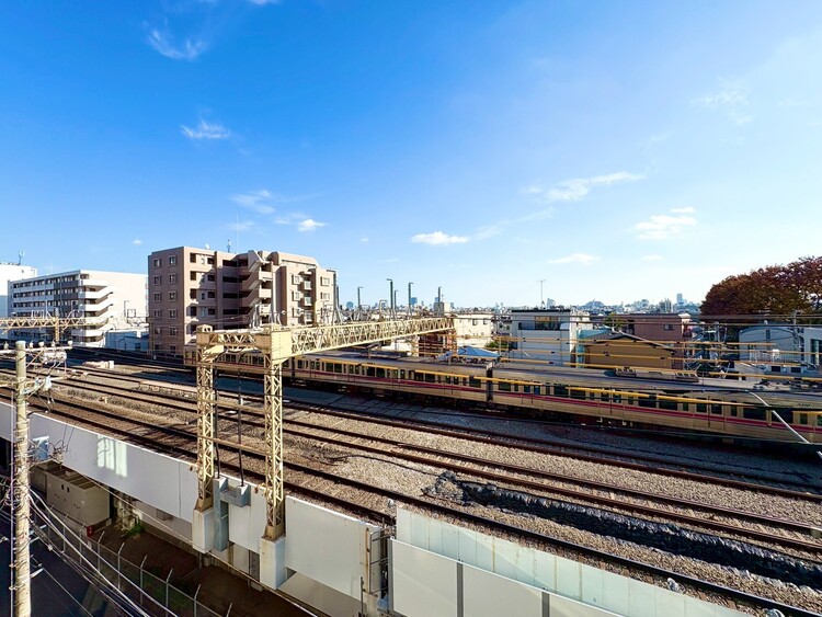 その他 眺望や窓からの景色が良いと、家で過ごす時間も快適です。