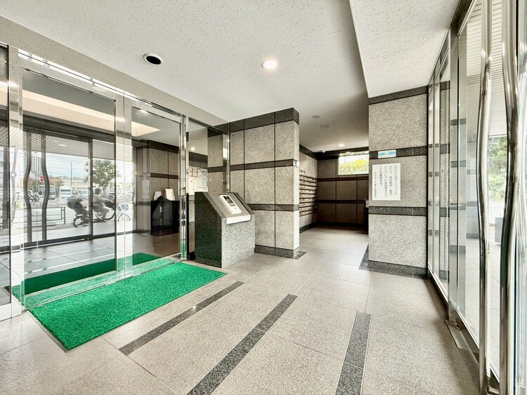 その他 館内は静寂な中が保たれており、管理が行き届いている印象を受けました。