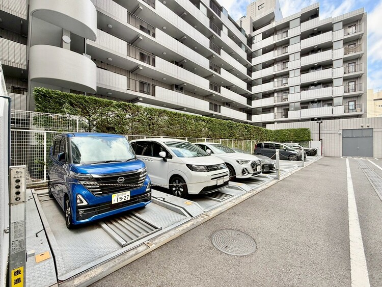 その他 駐車スペースが嬉しいですね。※空き状況は都度ご確認下さい。