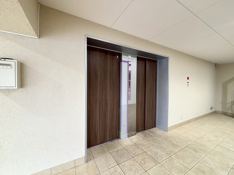 その他 エレベーター完備のため荷物が多くなっても安心。