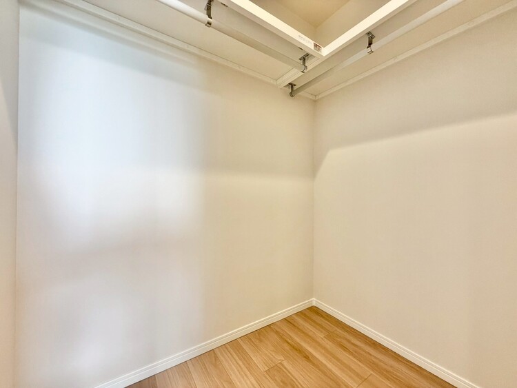 その他 収納スペースが付いていて、お部屋を広く使っていただけます。