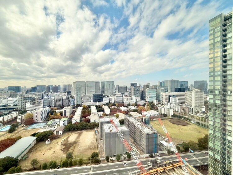 その他 眺望や窓からの景色が良いと、家で過ごす時間も快適です。