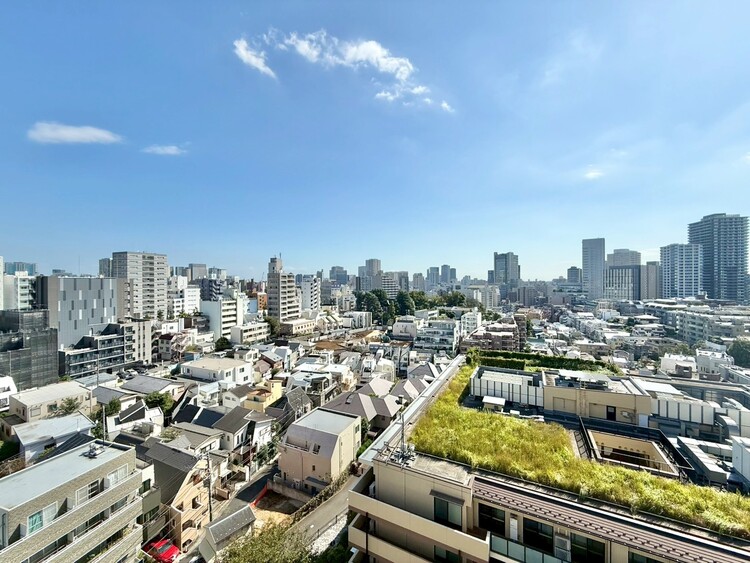 その他 眺望や窓からの景色が良いと、家で過ごす時間も快適です。