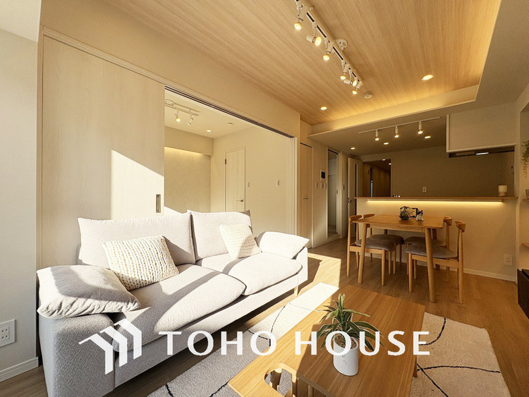 内装 ゆったりとくつろげる上質なリビングダイニング