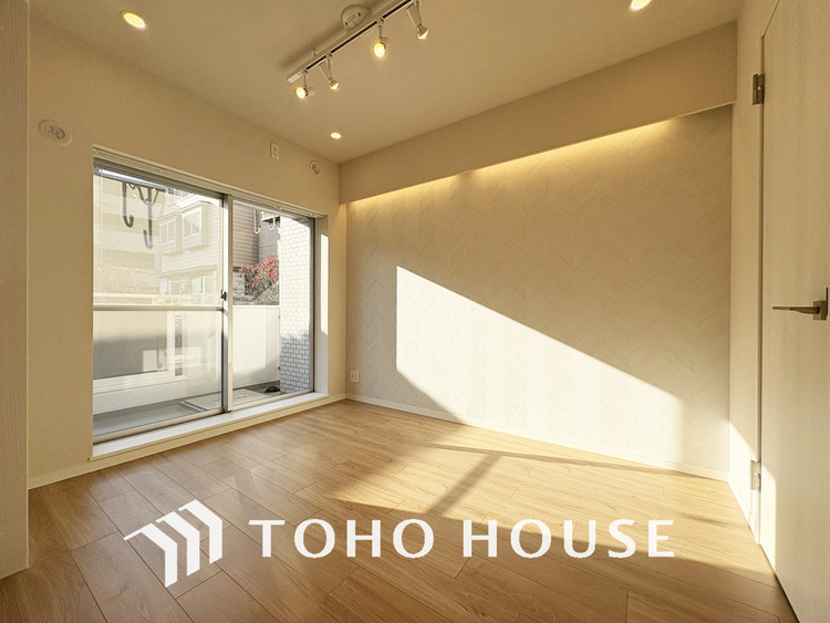 内装 1日の疲れを癒し、心地よく寛げるようゆったりとした広さをしています