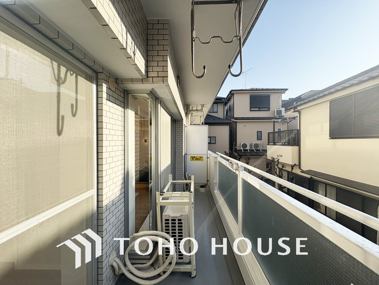 バルコニー 陽当たり良好なバルコニー