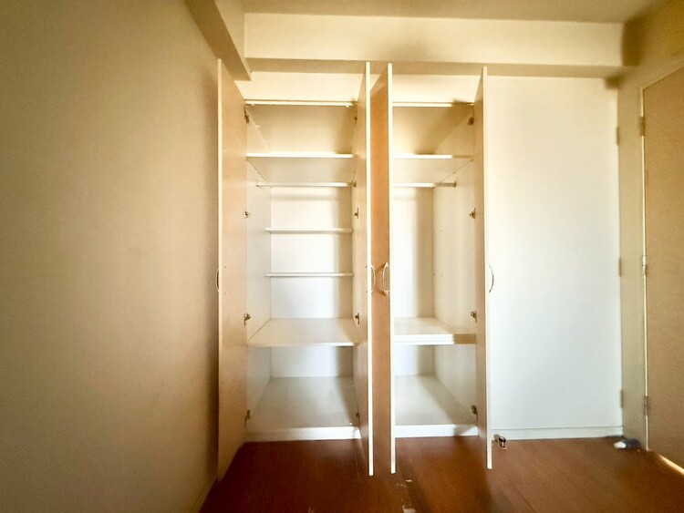 その他 収納スペースが付いていて、お部屋を広く使っていただけます。