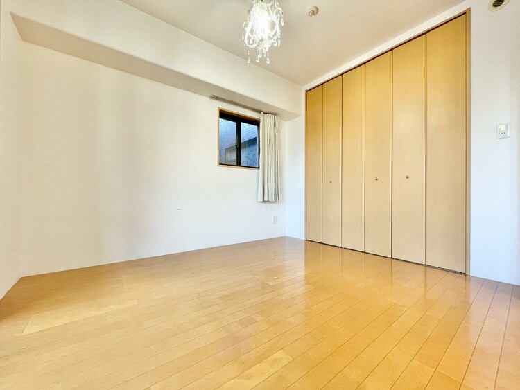 その他 清かで艶やかな時間をもたらしてくれる室内です。