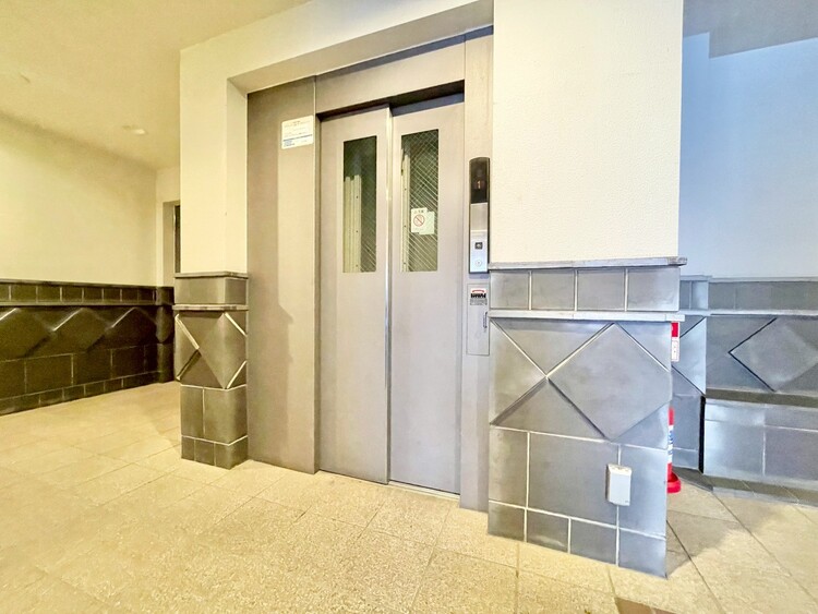 その他 エレベーター完備のため荷物が多くなっても安心。