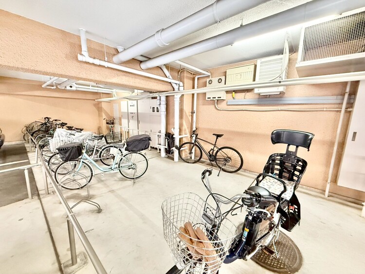 その他 駐車スペースが嬉しいですね。※空き状況は都度ご確認下さい。