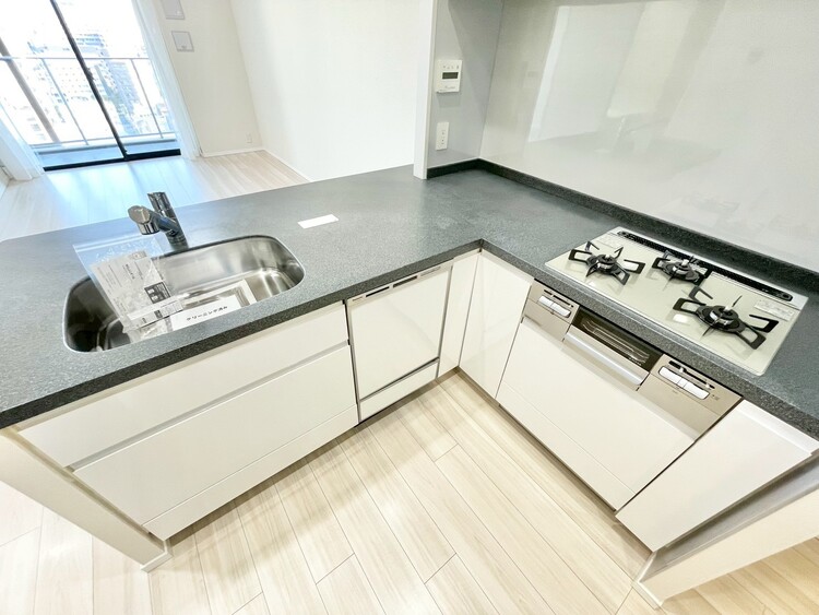 その他 開放感のあるキッチンスペース。調理をしながら、会話も弾みそうですね。