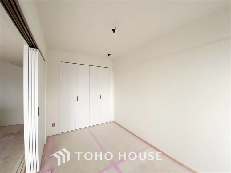 内装 現在改装中◆快適◆な暮らしに不可欠な収納スペース。快適さとともに思い出も詰まっていく。