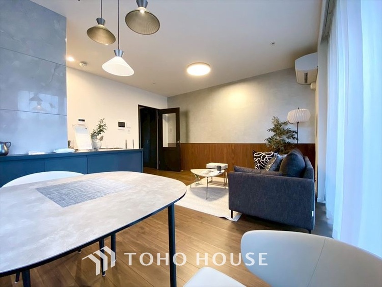 内装 【LIVING】◆住む喜び、楽しさ、感動◆を君と共有したい。いつまでもずっと家族を見渡せるこの広い空間で。