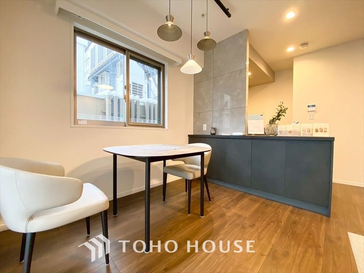 内装 【LIVING】◆simple is best◆無駄のない綺麗なつくりのリビングルームであなただけの暮らしを。