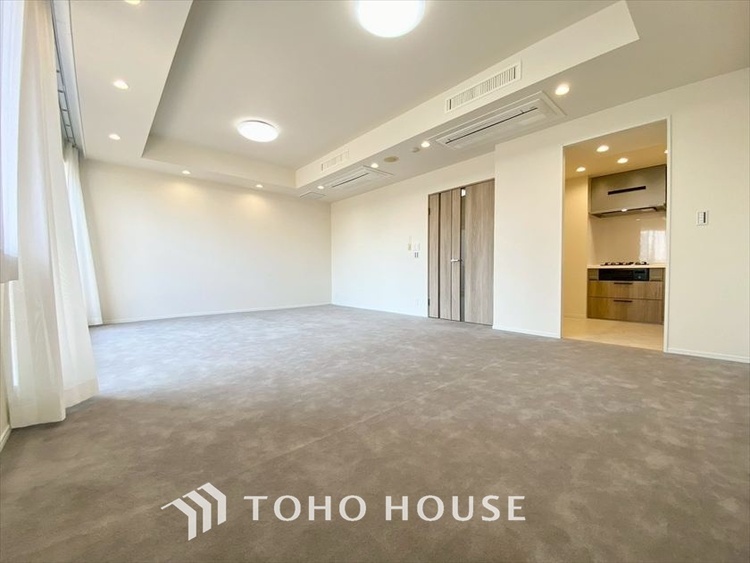 内装 【LIVING】◆住む喜び、楽しさ、感動◆を君と共有したい。いつまでもずっと家族を見渡せるこの広い空間で。