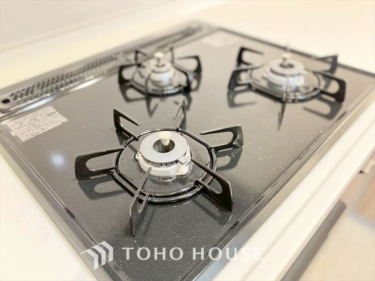 キッチン 【KITCHEN】◆家族のおはよう◆の声を笑顔で迎えてあげられるシステムキッチン。朝ごはんが楽しみでちょっと早起きしたくなるんです。