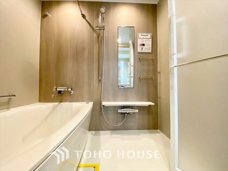 風呂 【BATHROOM】◆プライベートな空間◆simpleだからrelaxできるんです。こころもからだもキレイさっぱり。