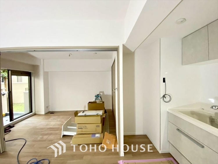 内装 【LIVING】◆Sunshine◆光が燦々と入り、いるだけで気持ちいい。「開放的でゆとりあるお部屋です。」