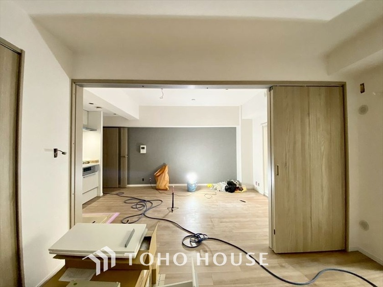 内装 【LIVING】◆simple is best◆無駄のない綺麗なつくりのリビングルームであなただけの暮らしを。