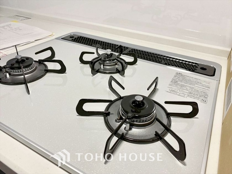 キッチン 【KITCHEN】◆家族のおはよう◆の声を笑顔で迎えてあげられるシステムキッチン。朝ごはんが楽しみでちょっと早起きしたくなるんです。