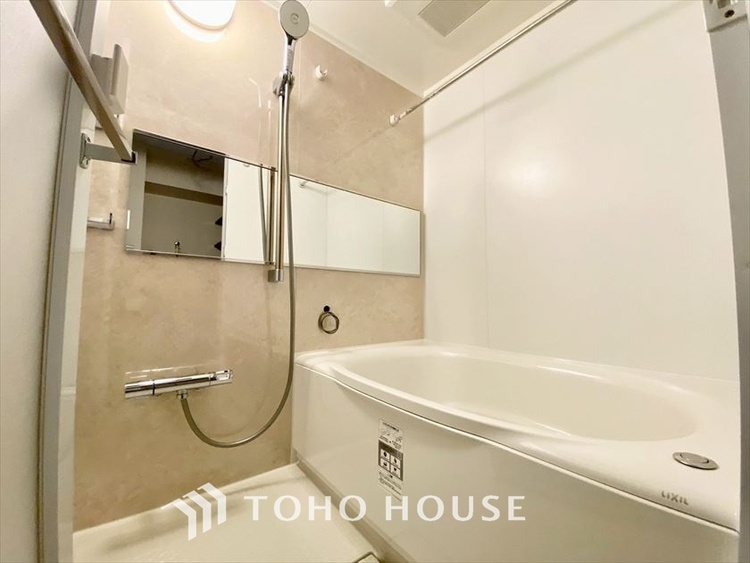 風呂 【BATHROOM】◆プライベートな空間◆simpleだからrelaxできるんです。こころもからだもキレイさっぱり。