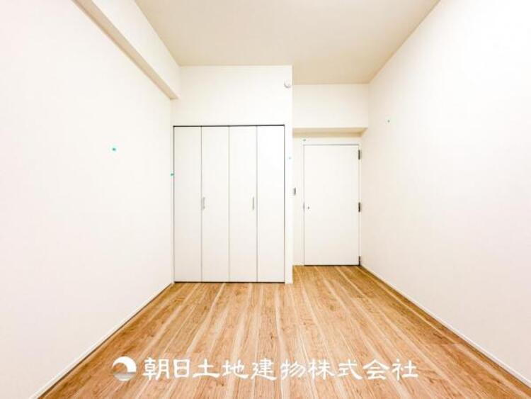 内装 趣味・感性で個性的に飾って頂けるようシンプルに仕上げてあります。