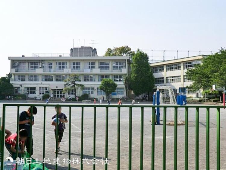 周辺 横浜市立南第一小学校760ｍ