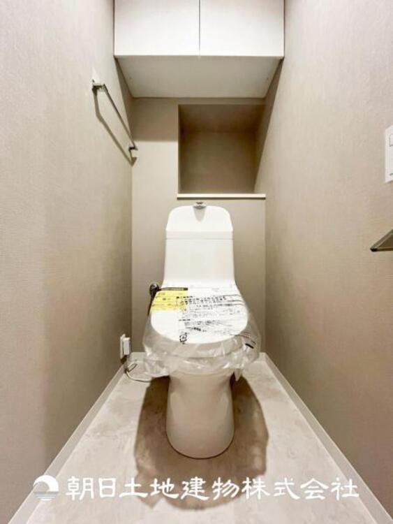 トイレ 【トイレ】大切な1人時間。寛ぎだけではない、快適な生活を送る為に必要なもの。毎日使う場所だから、より快適な空間に仕上げられています。