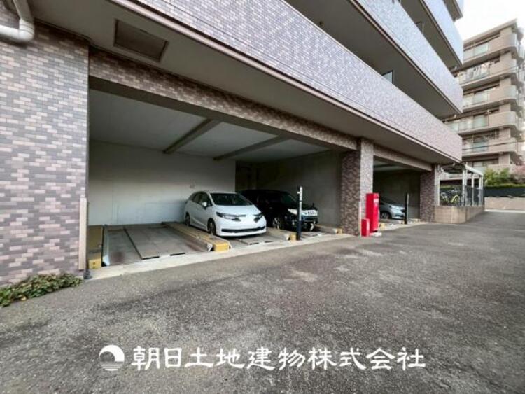 駐車場 【駐車場】敷地内駐車場。日々の暮らしをスムーズにするため大事なスペースです。