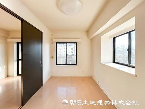 【緑区の物件探しは”地元”朝日土地建物へ】ファーストクラス鴨居の物件画像