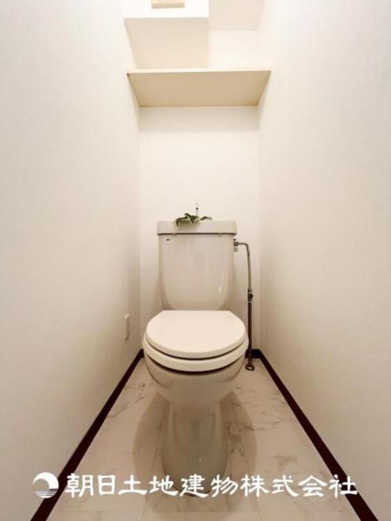 トイレ 【トイレ】大切な1人時間。寛ぎだけではない、快適な生活を送る為に必要なもの。毎日使う場所だから、より快適な空間に仕上げられています。