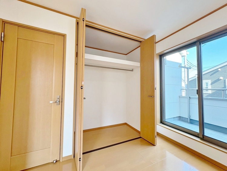 収納 居室にはクローゼットがあり、荷物もスッキリ収納して快適にお過ごしいただけます。
