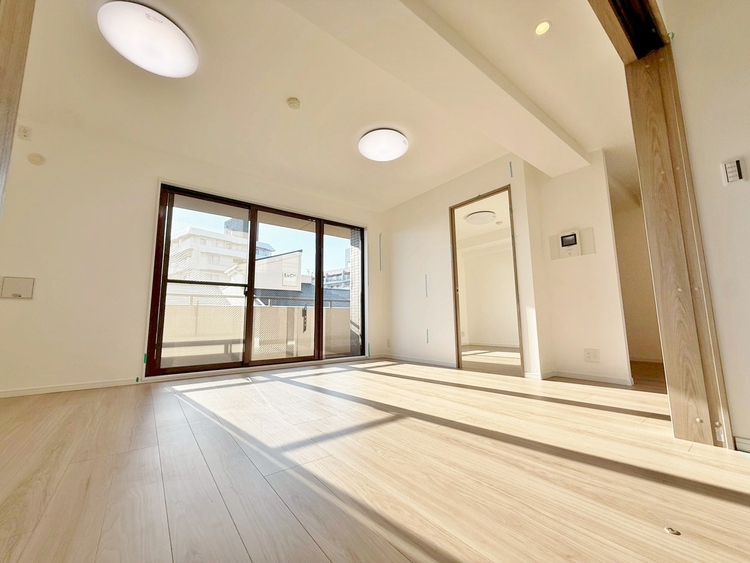 居間 豊かな居住性と、安心感を満たすクオリティが見事に調和した住空間。