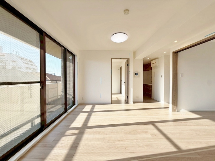 居間 過ごす時間が、たくさんの思い出として紡がれていく場所。