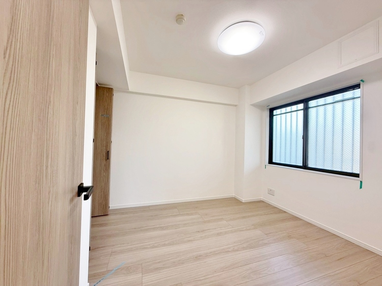 寝室 どんな部屋にアレンジするかは、あなた次第です。