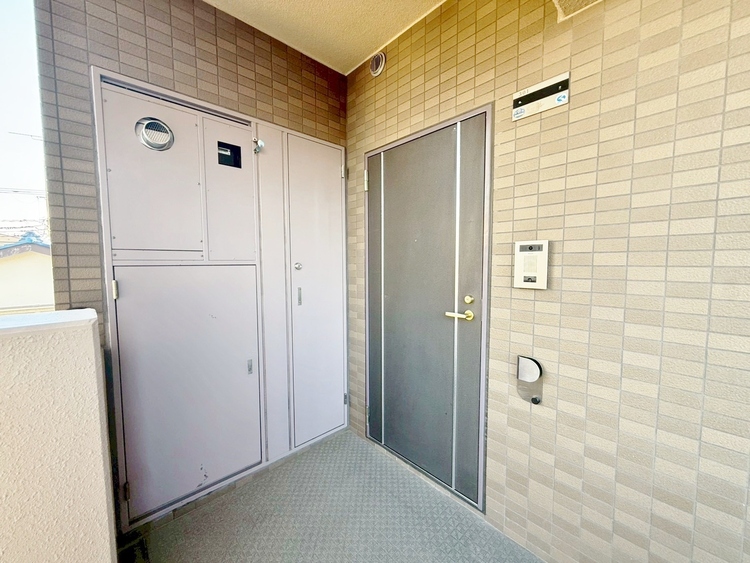 玄関 玄関を開ければ、そこは安らぎのご自宅。