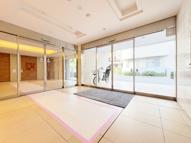 エントランス エントランスは、毎日の行き帰りで使う大事な空間です。