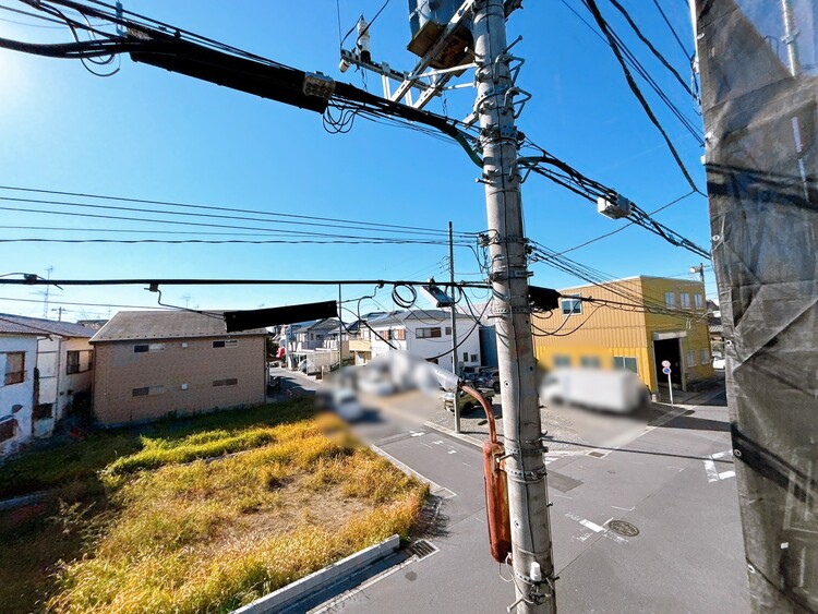 バルコニー 頬をなでる、優しい風を感じることが出来ます。